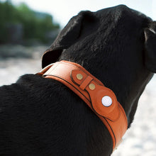 Load image into Gallery viewer, Leather Airtag Collar