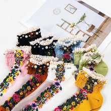 Load image into Gallery viewer, Summer Breathable Vintage Pearl Socks