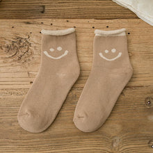 Load image into Gallery viewer, Lovely Smile Face Cotton Socks