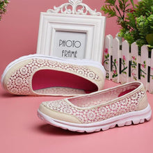 Load image into Gallery viewer, Women&#39;s Lace Screen Breathable Net Flat Shoes