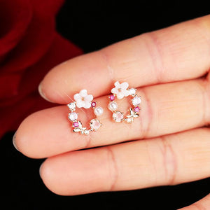 Flower pearl earrings