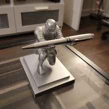 Load image into Gallery viewer, Knight Pen Holder