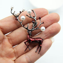 Load image into Gallery viewer, Exquisite Deer Brooch