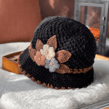 Load image into Gallery viewer, French Thicken Women&#39;s Flowers Knitted Woolen Hat