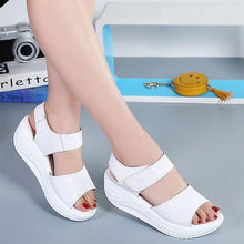 Load image into Gallery viewer, Comfortable Platform Wedge Sandal With Style