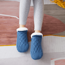 Load image into Gallery viewer, V-mouth Fluffy Slipper Socks