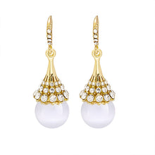 Load image into Gallery viewer, Fashion Opal Pearl Earrings